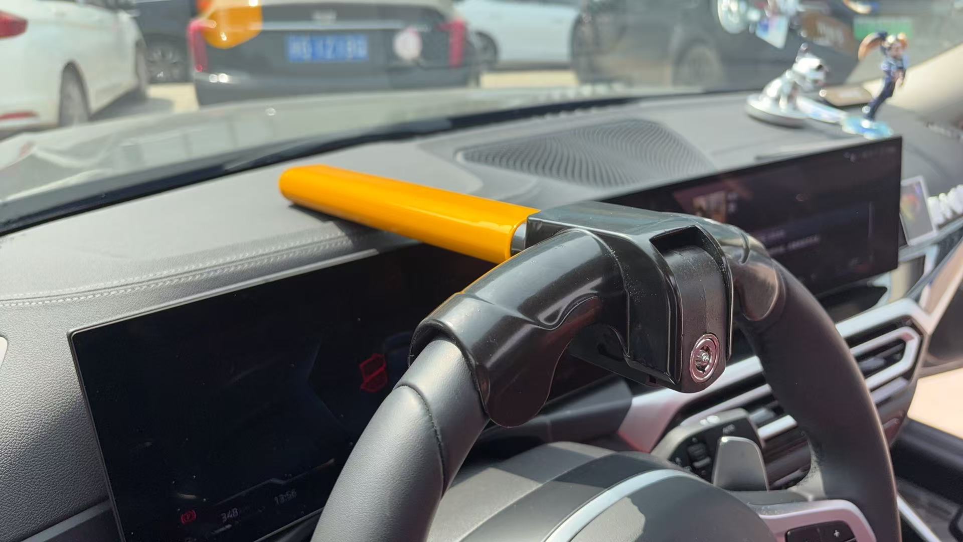 Car Steering Wheel Anti-Theft Lock, Self-Defense 96 Lock, Multi-Functional Anti-Theft Lock, Adjustable Telescopic Car Anti-Theft Lock