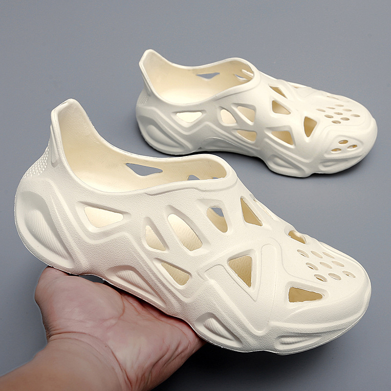 Nuevos zapatos con agujeros para hombres, verano, ocio, sandalias deportivas, zapatos de playa para hombres, zapatos antideslizantes de suela blanda