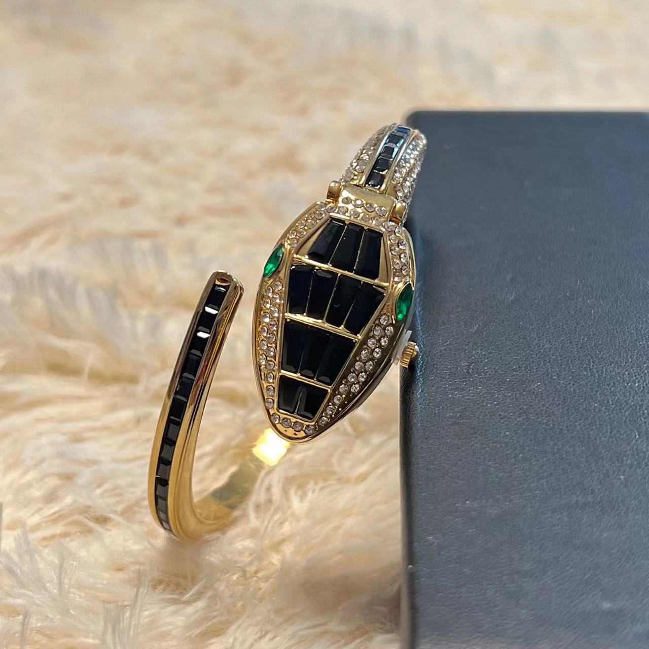 Damur med ormarmband diamant analog kvarts lyxklocka_voghion.com