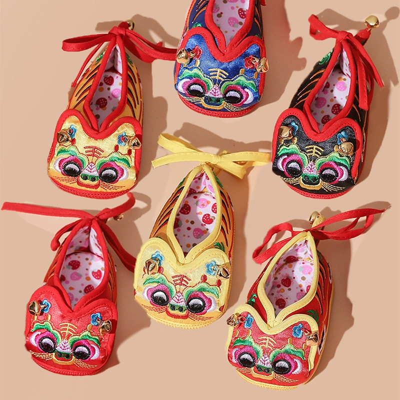 Тапочки с головой тигра для мальчиков и девочек, 1 год, 100 дней, тканевые тапочки с головой тигра для новорожденных, обувь на первый день рождения, нематериальное культурное наследие, национальный тренд