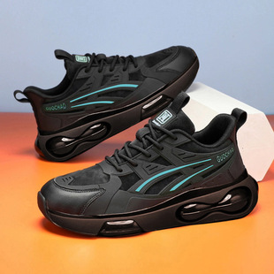 ������ϵ�Ь�¿�W��͸���ܲ��\��Ь��וr�к���ʿ�羳���l��Ь