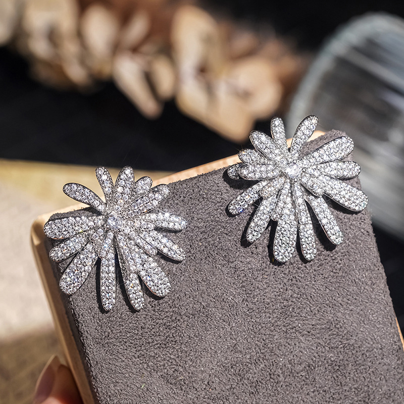 High-end Zircon Stud Earrings For Evening Party Sparkle_voghion.com