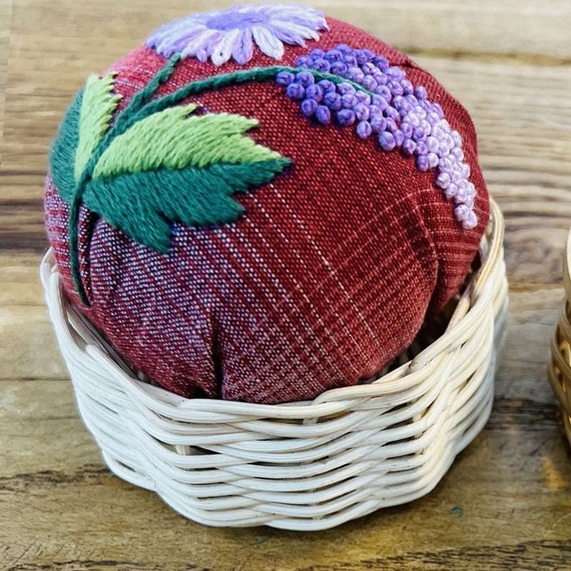 Titular de la aguja de girasol hecho a mano DIY bordado paquete de material de doble uso Lu bordado patchwork broche joyería novato bolsa de costura