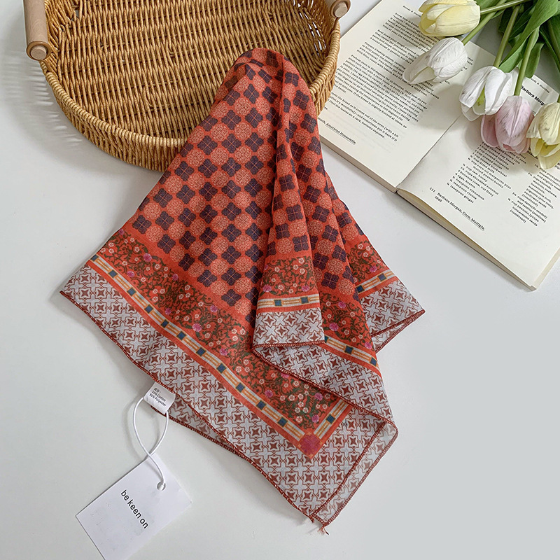 Pañuelo floral, estilo pastoral femenino de verano, nuevo estilo, bufanda fresca, bufanda de seda, bufanda cuadrada pequeña, bufanda de cuello de sentido avanzado