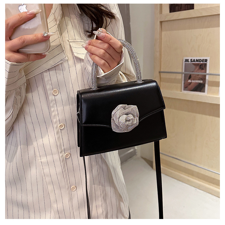 Women's Small Pu Leather Solid Color Flower Streetwear Magnetic Buckle Crossbody Bag display picture 13