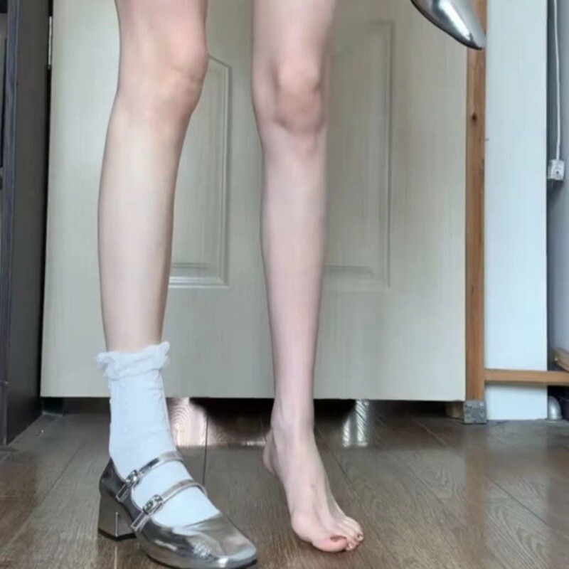 [lightning delivery] A- 8 new 2025 French silver with Mary Jane shoes women's shallow mouth thick heel shoes