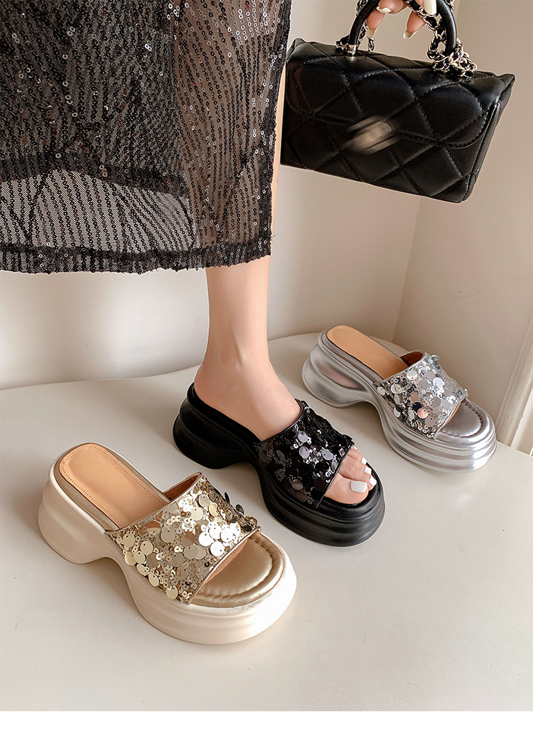 Dép sandal xỏ ngón nữ đế xuồng cao 5 cm, mũi hở, phối sequin lấp lánh — màu đen, màu vàng, bạc chi tiết 20