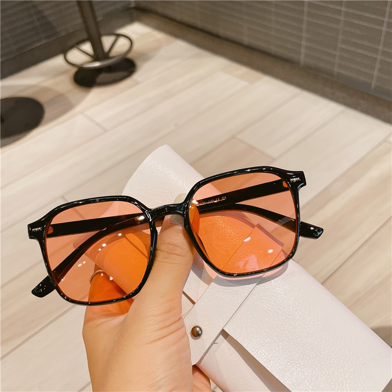 黑框红片 (8).jpg