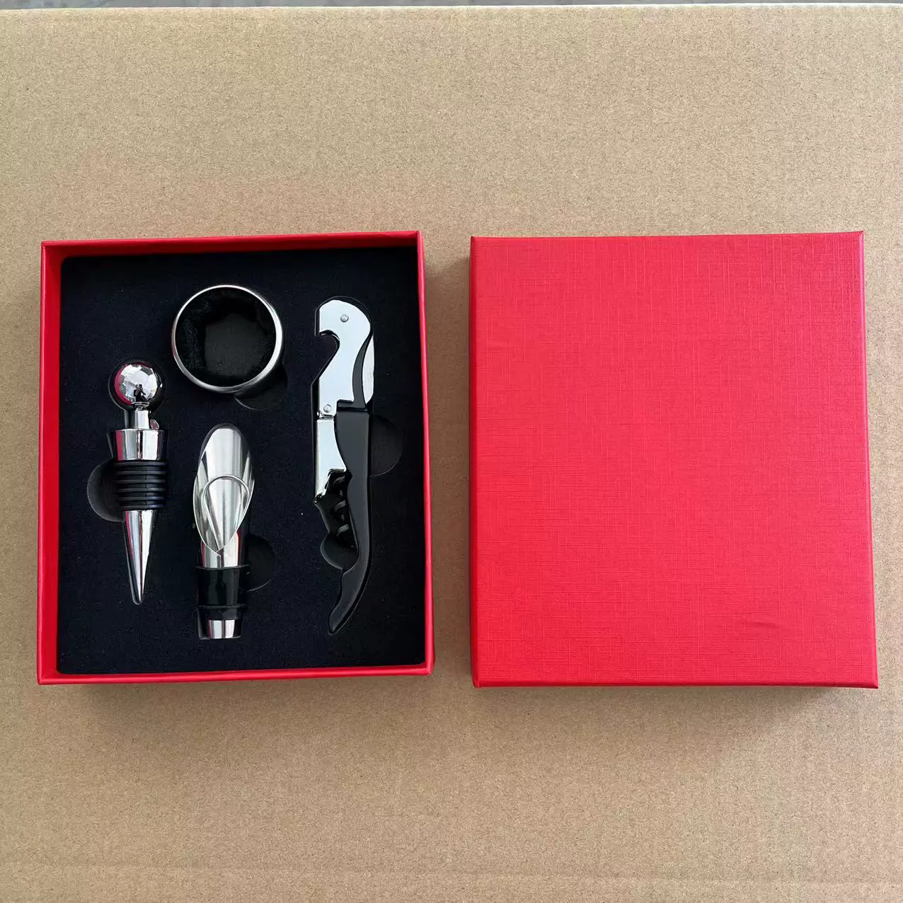 Набор из четырех частей Набор из коробки для подарочной коробки для вина