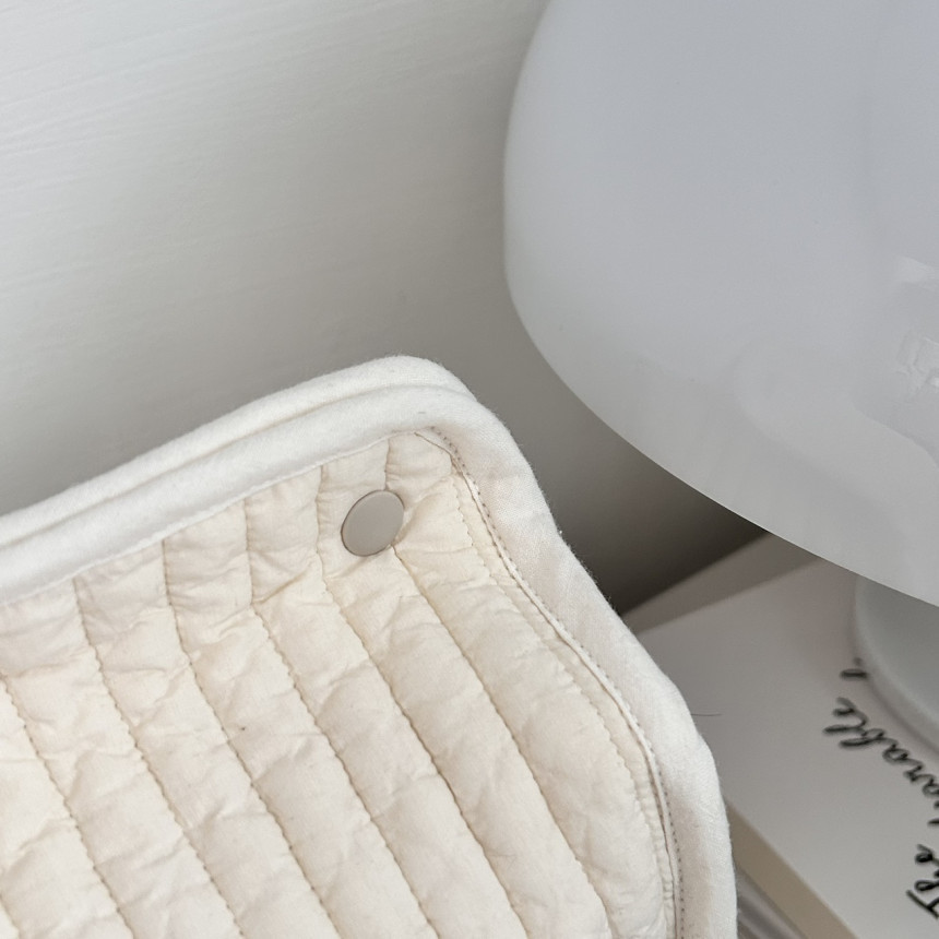 8409D8E3-DCCA-4E49-9EF3-B21D27