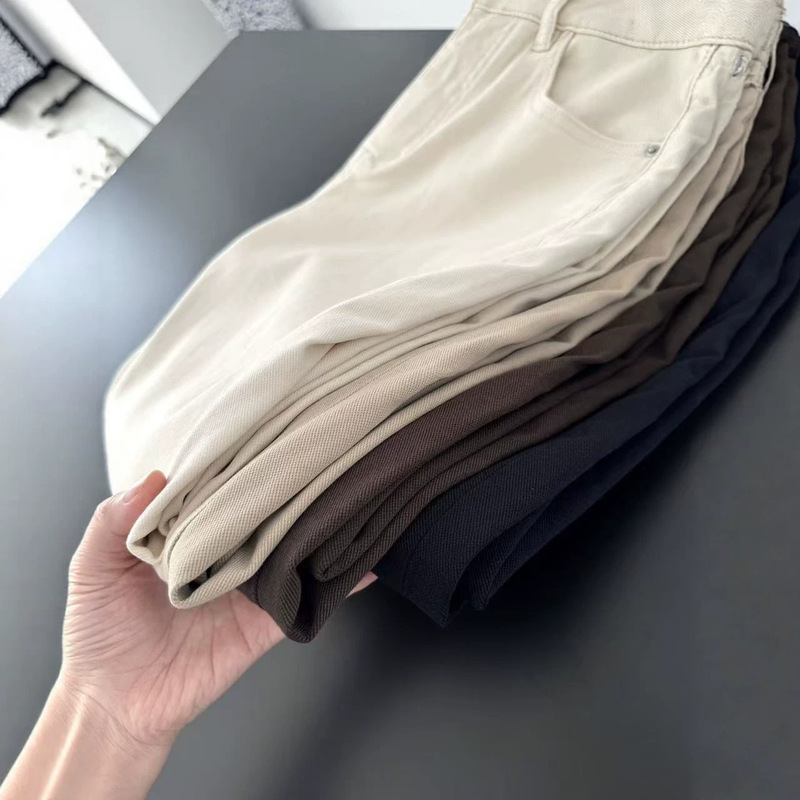 2013 # High-waisted, slimming baguette-style jeans, narrow-fit, straight-leg cut, M091704 2013 # High-waisted, slimming baguette-style jeans, narrow-fit, straight-leg cut, M091704
