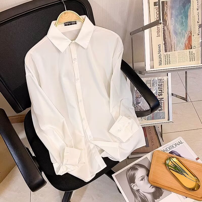 Thin solid color long-sleeve