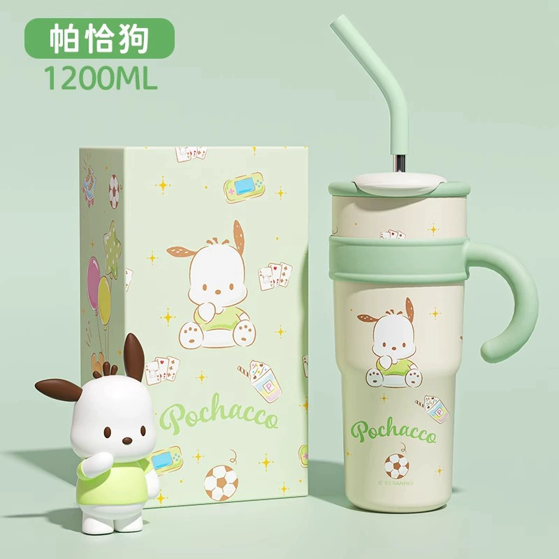 Поильник со трубочкой (Sanrio) большой ёмкости 700 / 1200 мл с ручкой и дизайнами персонажей