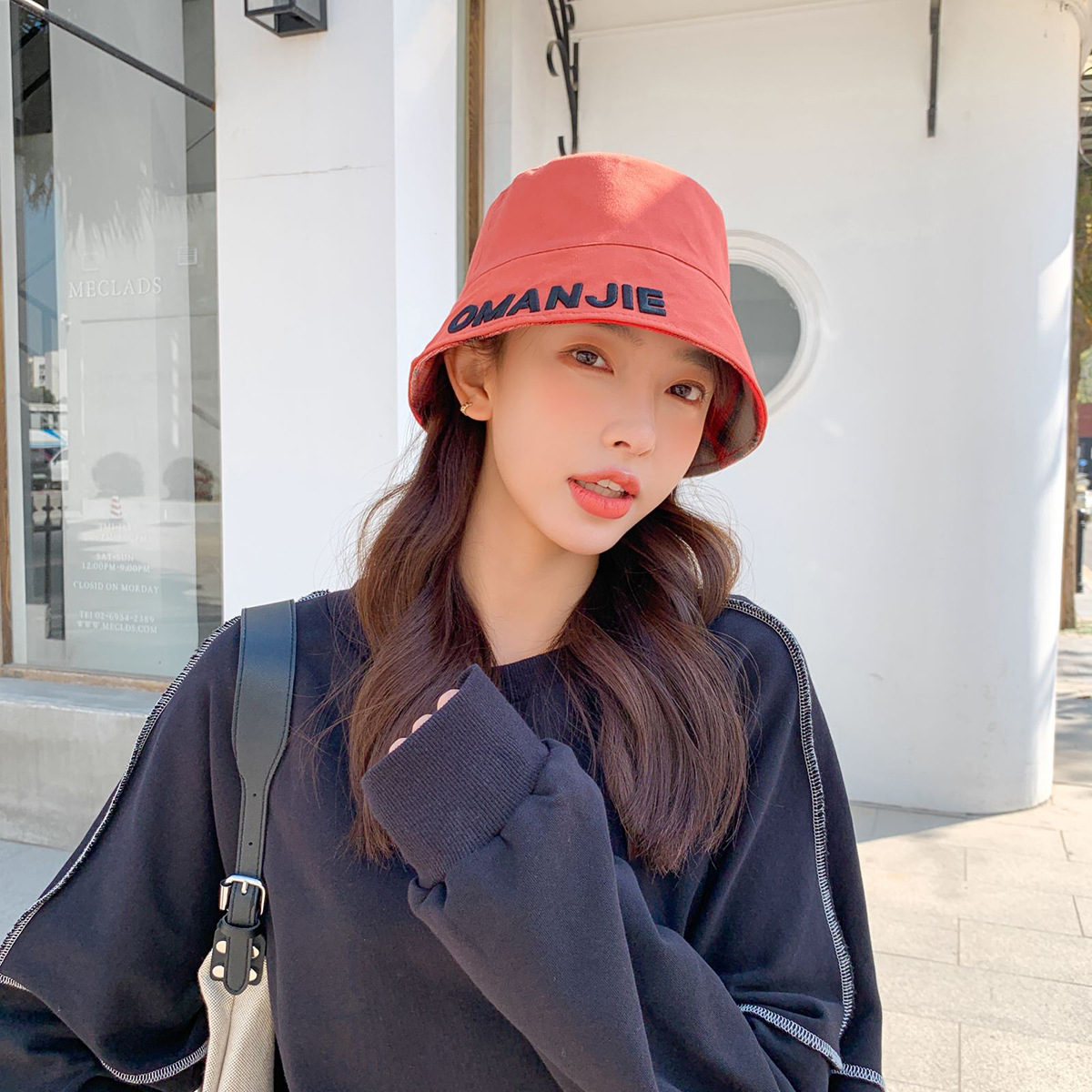 Korean Fashion Embroidered Letter Bucket Hat display picture 11