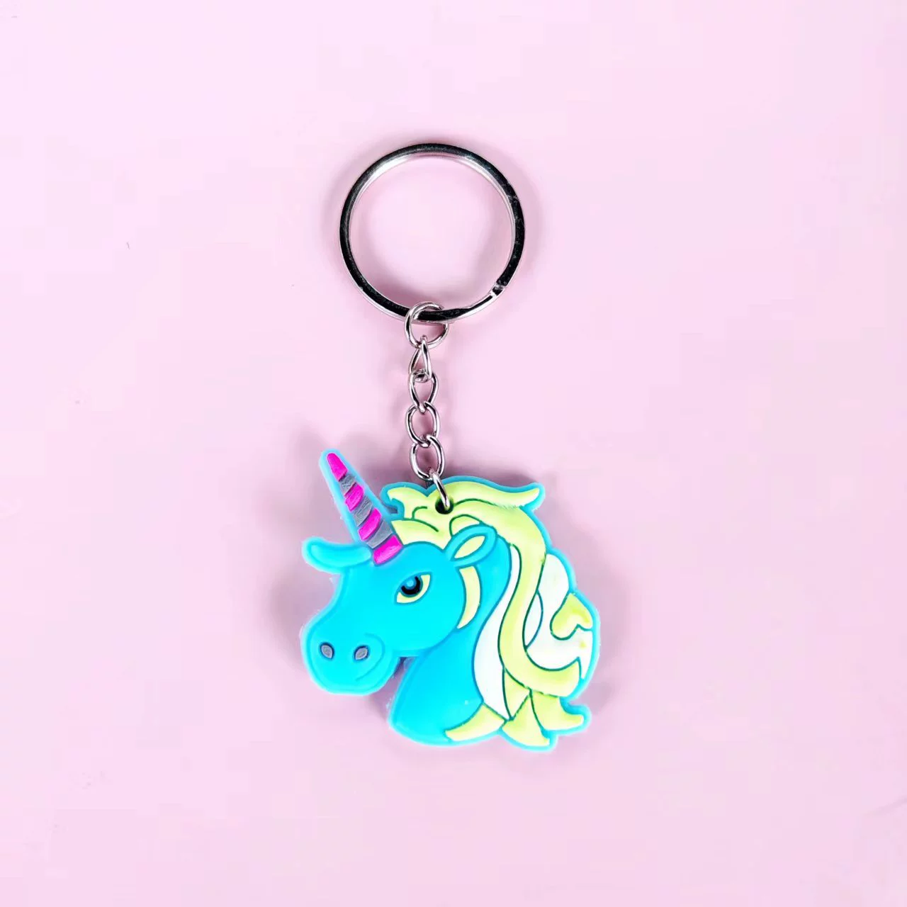 Брелок из ПВХ, радужная подвеска из мягкой резины, украшения, игрушка, новая коллекция, городской стиль, единорог, подарок на день рождения