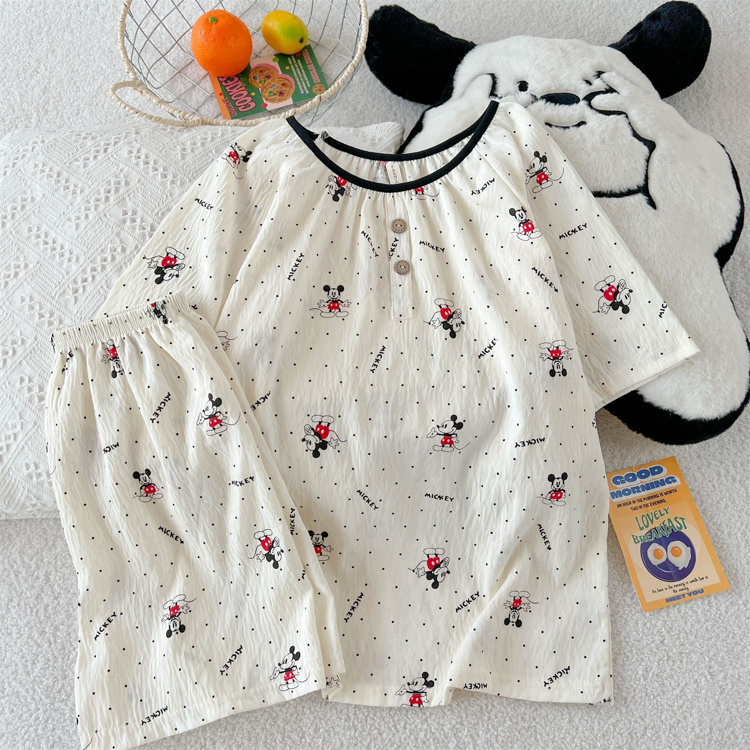 Venta al por mayor transfronteriza verano nuevo estilo pantalones cortos de manga corta botones cuello redondo nube algodón dibujos animados lindo anime pijamas estampados mujeres
