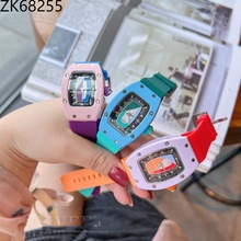 ���Q�޻����U�Օr�аٴ��ǹ�ɫŮ���Ͱ��ʯӢ�z���������ʿ����