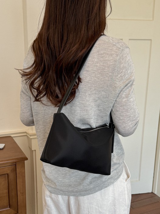 Bolso de mujer verano venta caliente nicho coreano bolso de almohada mujer tela de nylon ligera casual versátil mochila de hombro