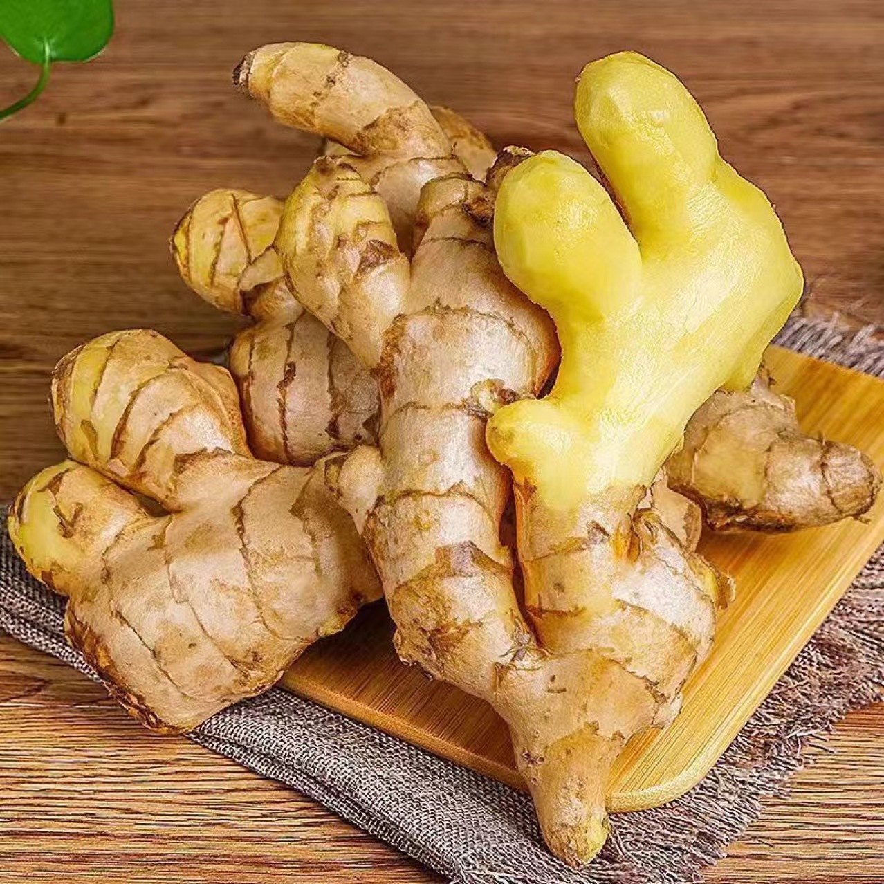 生姜云南小黄姜鲜姜嫩姜月子姜现挖姜整箱批发代发