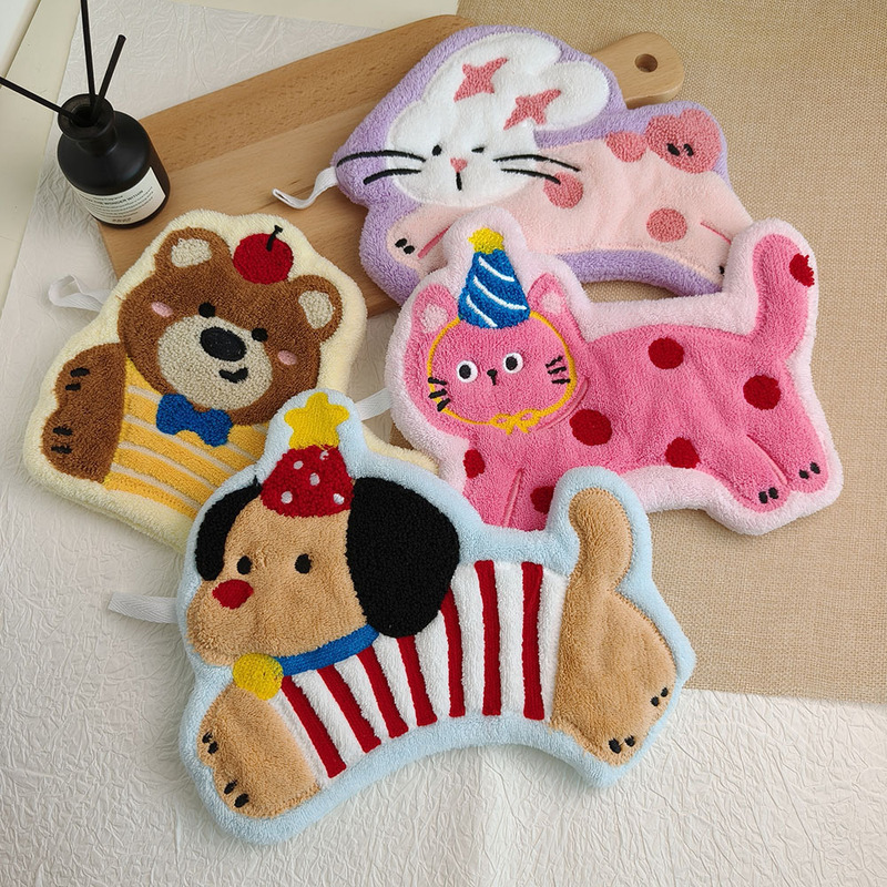 Cross-border source of popular online cute coral fleece towel line dog hanging children's kitchen bathroom towel gift