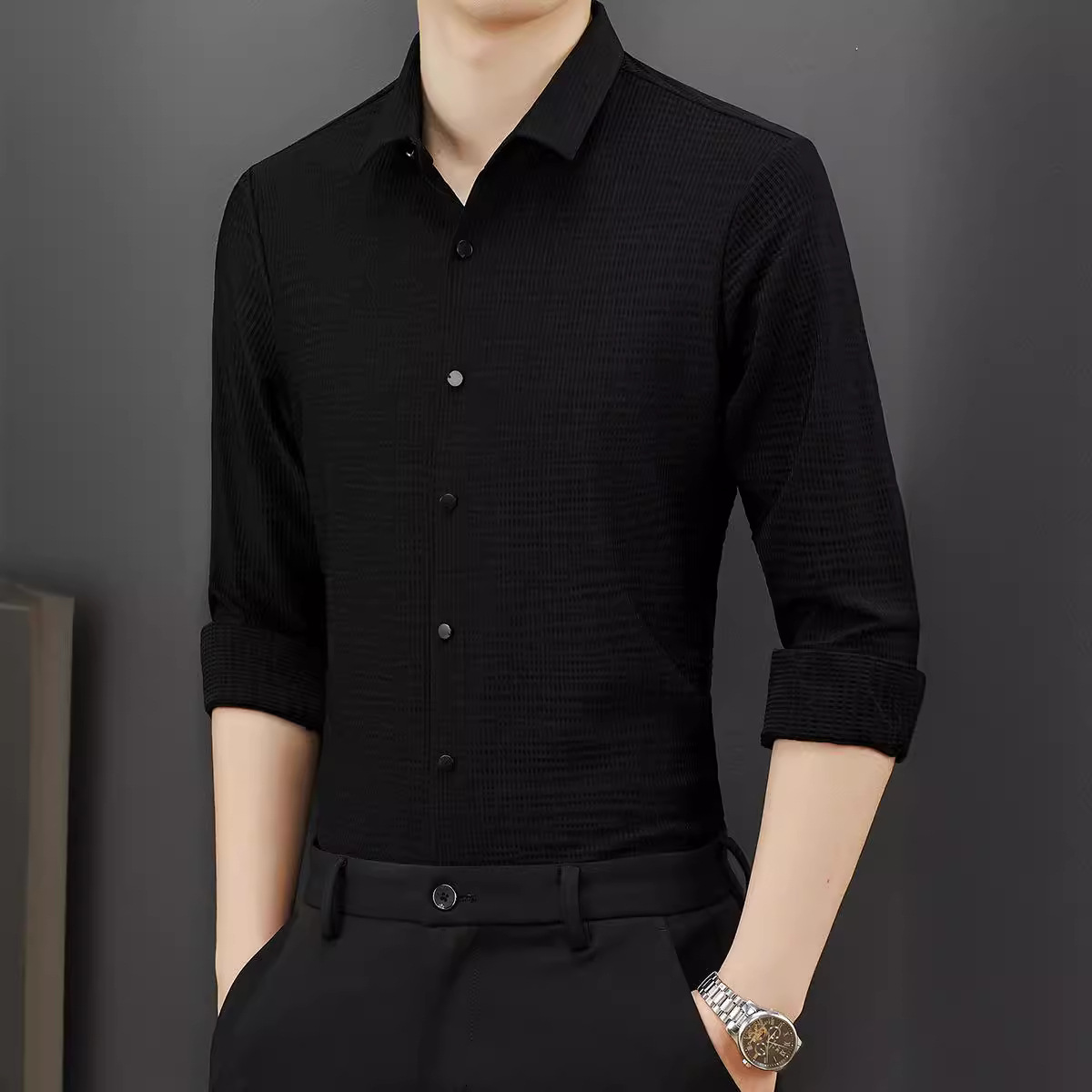 Encuentra una fábrica exclusiva de camisas personalizadas para hombres primavera y verano de alta calidad 2024 camisa anti-escaldado simple estilo de negocios