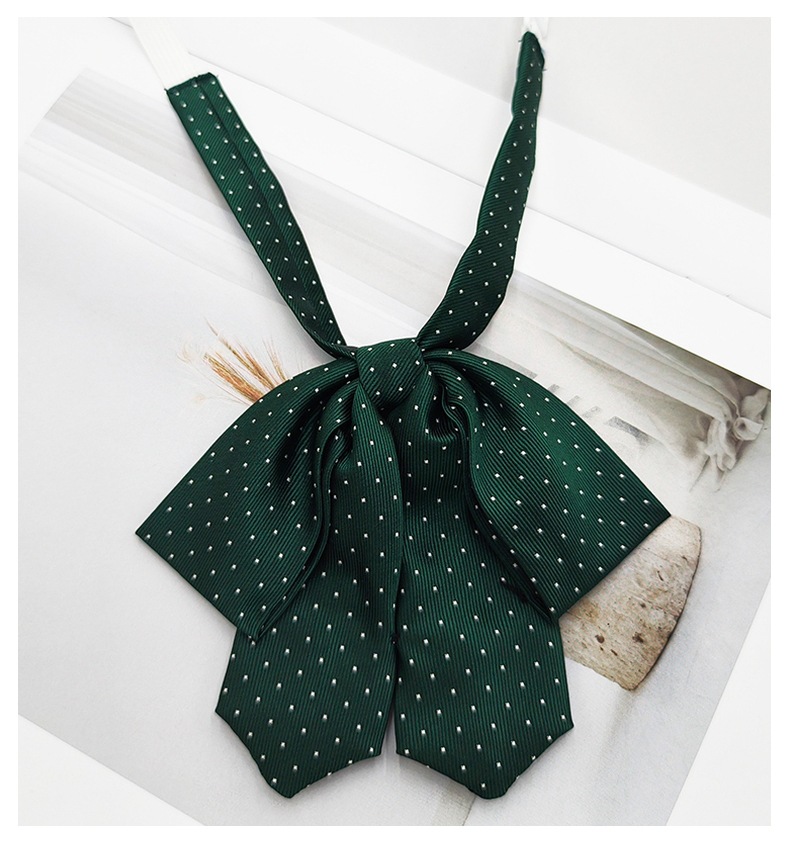 Punto de fabricante Pajarita de oreja colgante JK Pajarita de cuello de color sólido Estilo universitario japonés Chicas lindas con lazo Jacquard