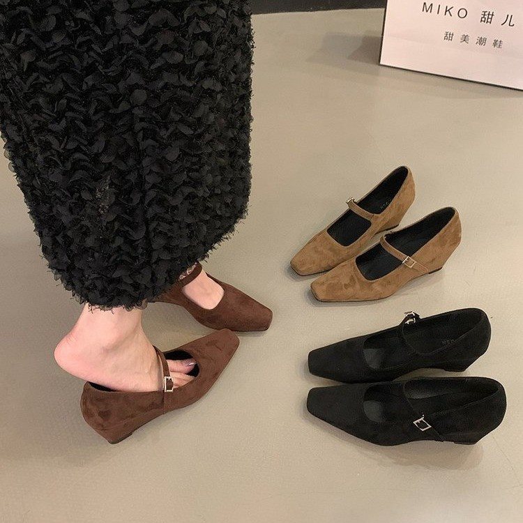 Shoes, autumn retro suede high heels wedge heel with extremely high heels, suitable for spring and autumn