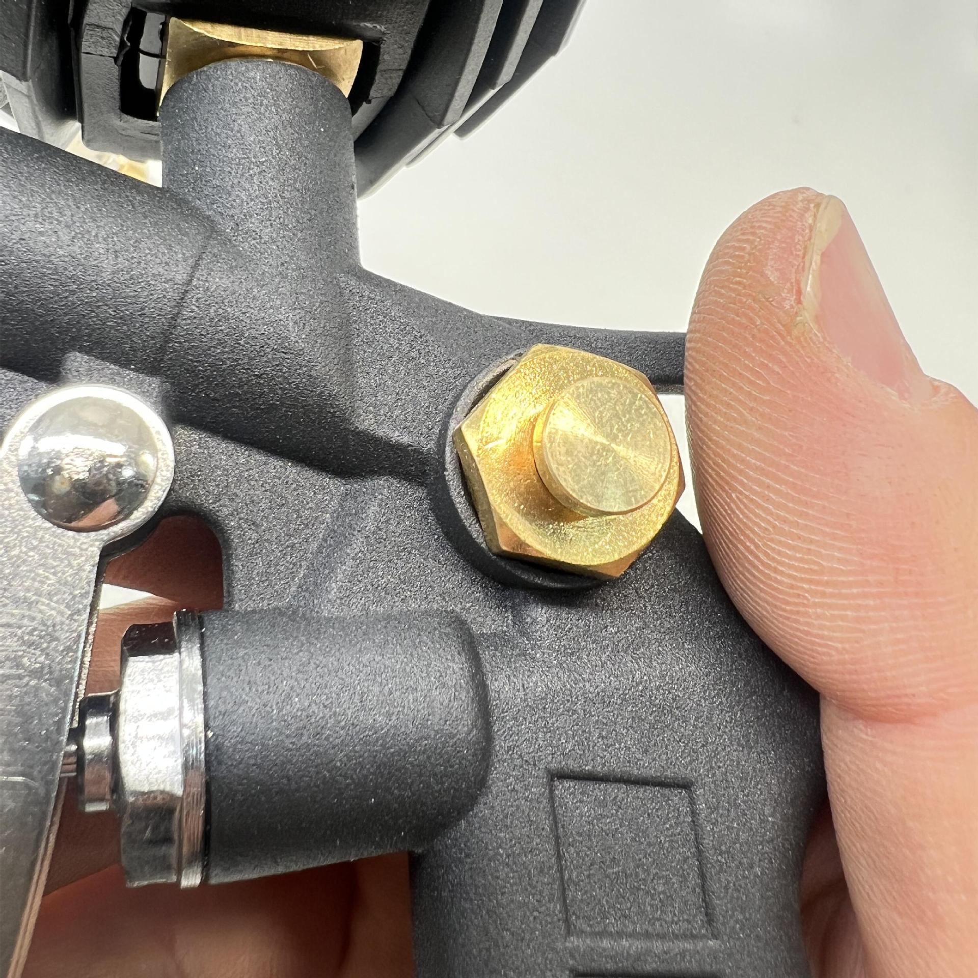 b40affb7e25a7c7f0fd7a80de01772