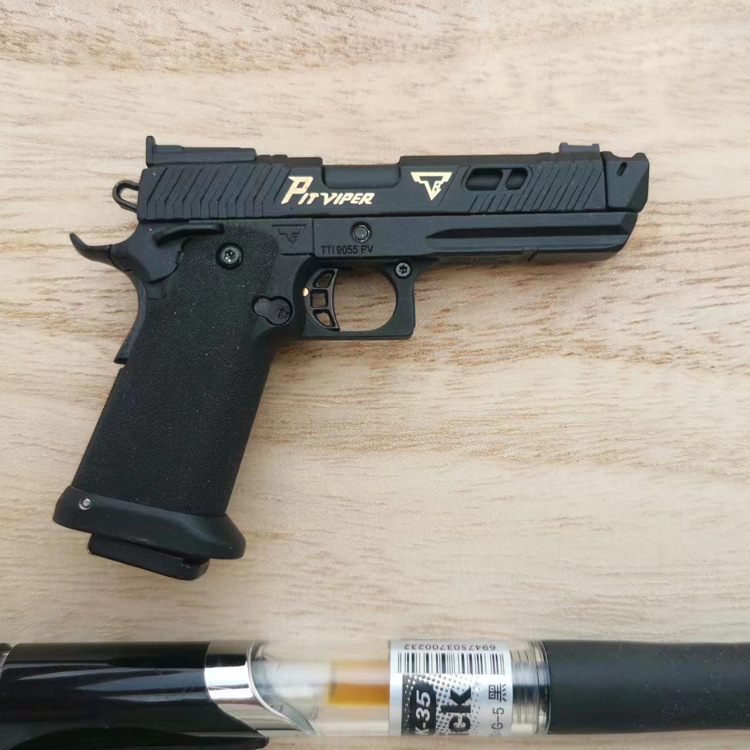 Extremely Fast Chasing Anaconda 15.jpg