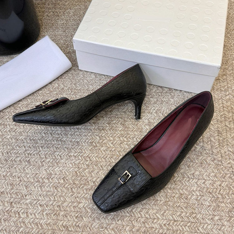 Retro Square-Toe Casual High-Heeled Shoes, Cowhide Kitten Heels, All-Season Commuter Women's Shoes, Low-Top Mary Janes with Buckle Detail Retro Square-Toe Casual High-Heeled Shoes, Cowhide Kitten Heels, All-Season Commuter Women's Shoes, Low-Top Mary Janes with Buckle Detail