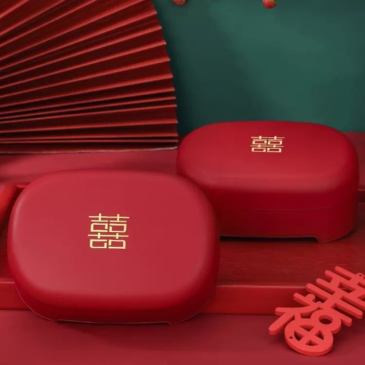 A pair of wine red soap boxes