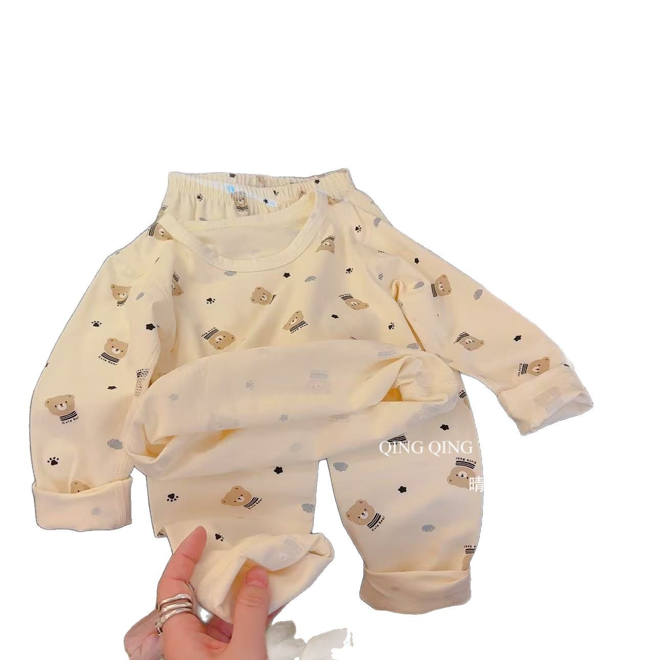 Su bebé Niño Leica piel de ropa coreana para el hogar 2025 pijamas de primavera para niños y niñas chaqueta de otoño conjunto de pantalones de otoño
