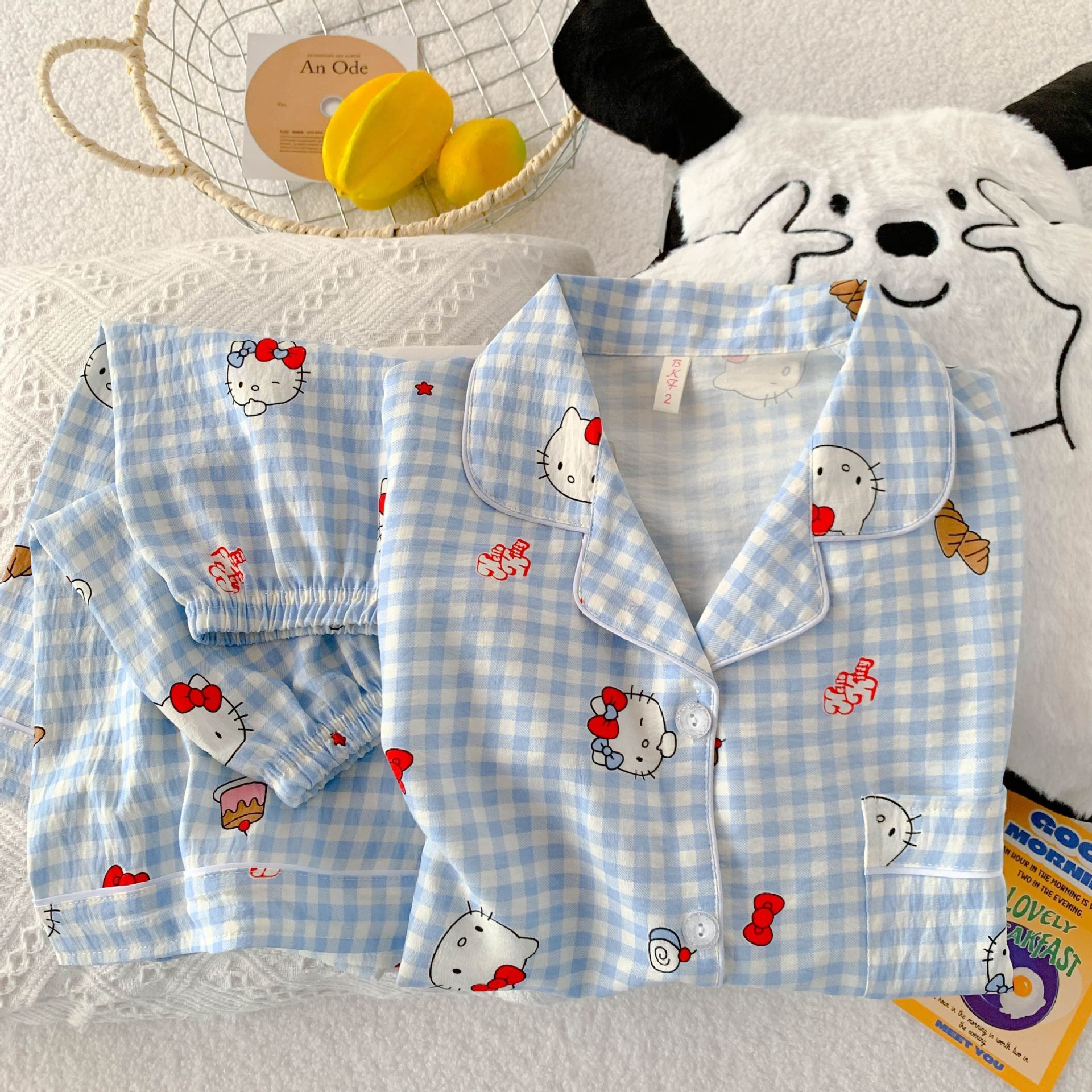 Venta al por mayor transfronteriza de primavera y verano estilo caliente pijamas mujeres estilo fino nube algodón simple dibujos animados pantalones cortos de manga corta traje de servicio a domicilio