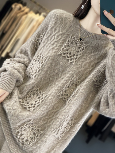 100% Wool Crochet Base Shirt for Women, New Arrival, Stylish and Plus-Size Undergarment, Autumn/Winter Knitted Sweater for Women