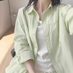 春夏の新型の乳は清新な緑のシャツを叫びます。
