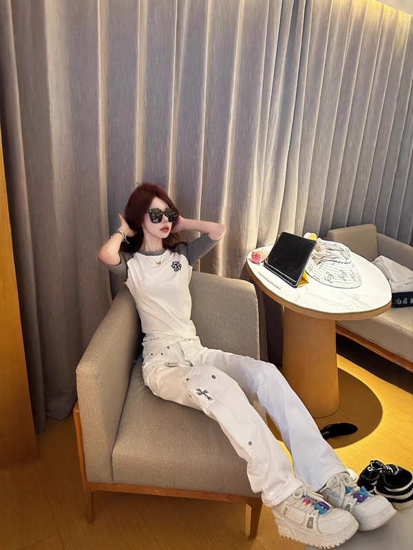 高版本~克罗伈牛仔裤女2025秋季皮面刺绣小众设计感窄版直筒裤女|undefined