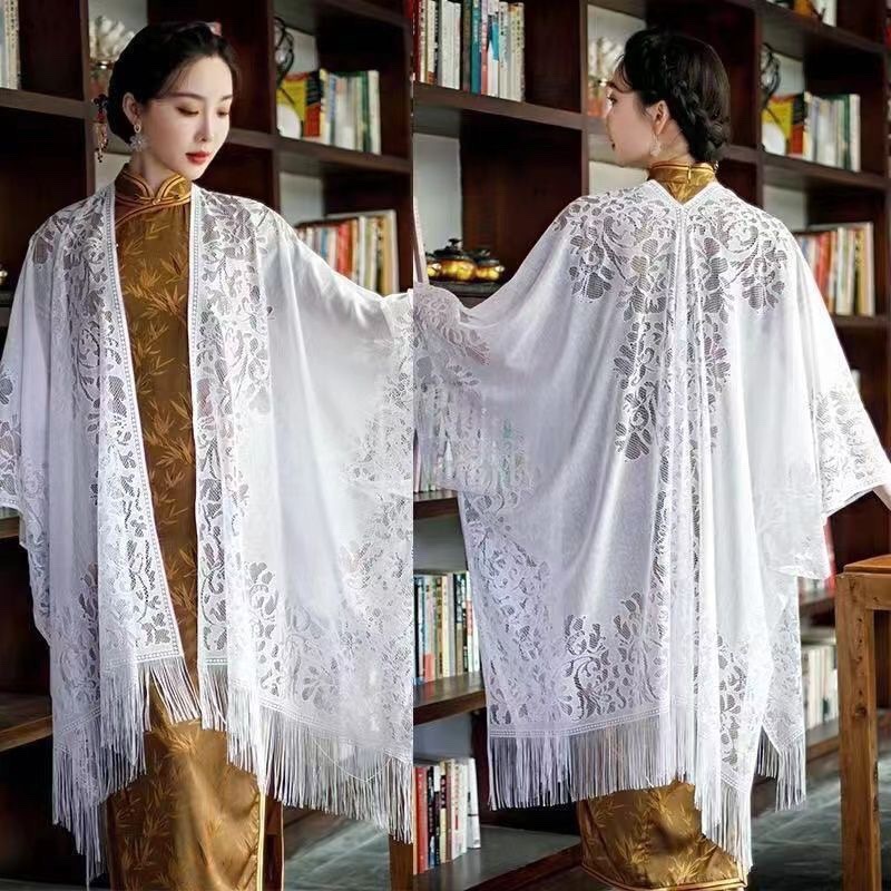 Huakai Zhixia Chaxian borla chal de encaje con cheongsam exterior 2025 nueva camisa de protección solar de rebeca fina de todo fósforo