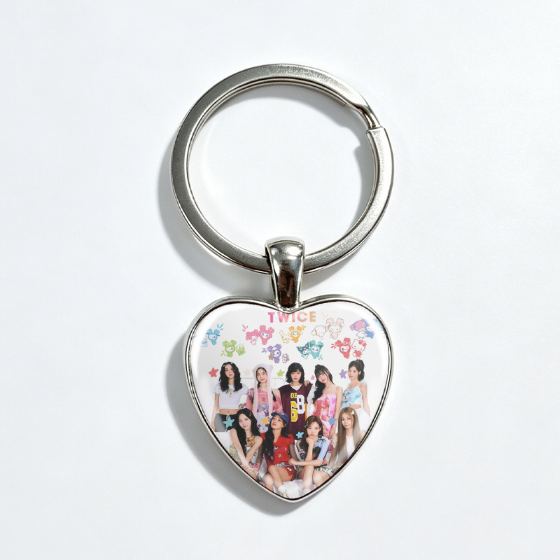 TWICE heart keychain, Korean idol group merchandise, co-branded cartoon cute alloy keychain for backpacks and cars, versatile TWICE heart keychain, Korean idol group merchandise, co-branded cartoon cute alloy keychain for backpacks and cars, versatile