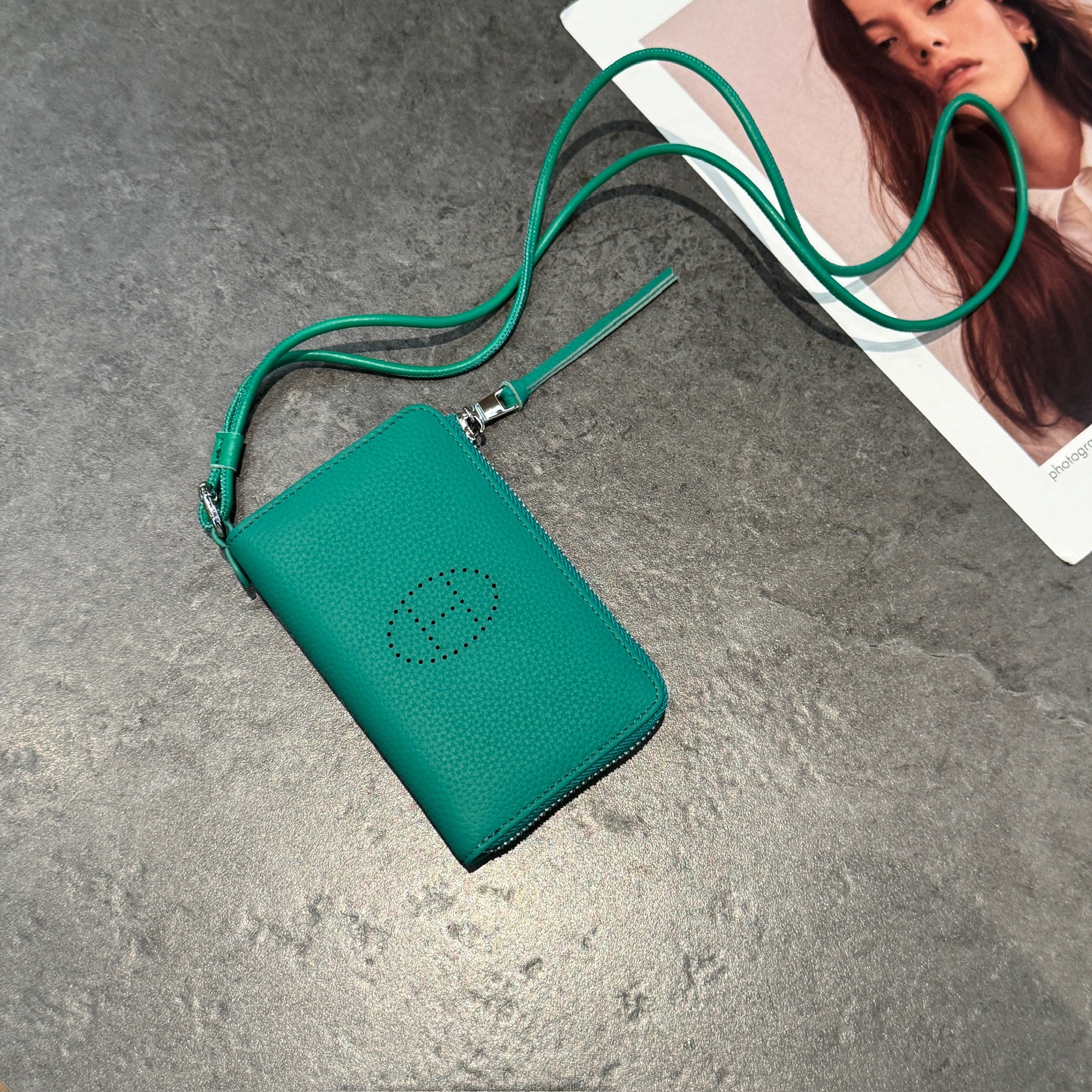 에메랄드-라이치 패턴(가죽)