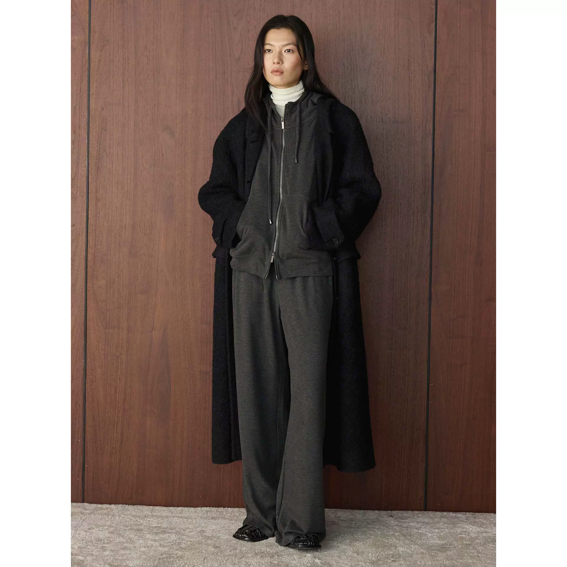 卢浮早春新款韩系时髦连帽拉链卫衣阔腿裤两件套舒适保暖套装女