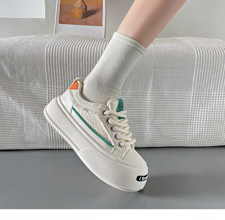 2024 Petites chaussures blanches Printemps pour femmes Nouvelle édition coréenne Instagram Étudiante Étudiante Loisirs Sports Chaussures de planche polyvalentes Street Shoot_voghion.com