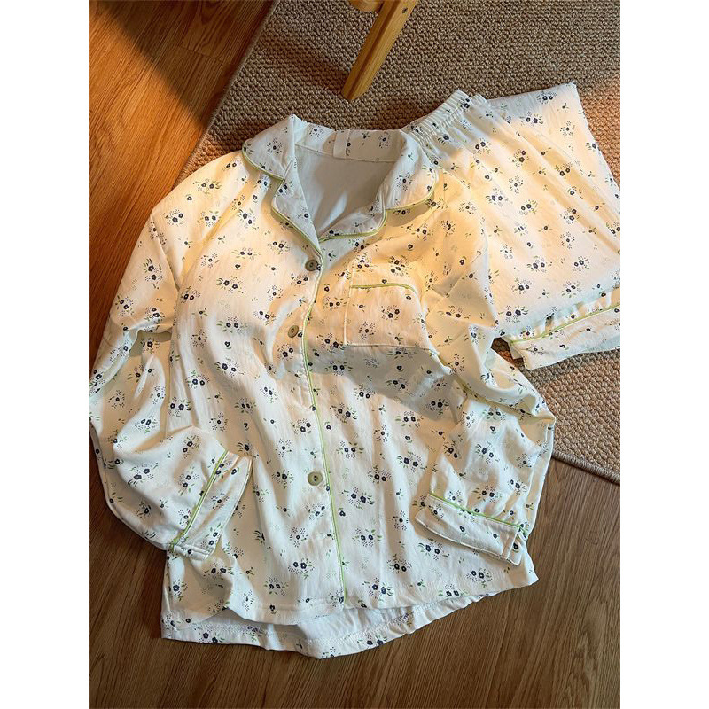 Cute and Trendy Japanese-Style Sweet Girl Floral Pajamas, Suitable for Wearing Outside, Made of German Velvet, Long-Sleeved and Long-Pants Loungewear for Women in Spring and Autumn Cute and Trendy Japanese-Style Sweet Girl Floral Pajamas, Suitable for Wearing Outside, Made of German Velvet, Long-Sleeved and Long-Pants Loungewear for Women in Spring and Autumn