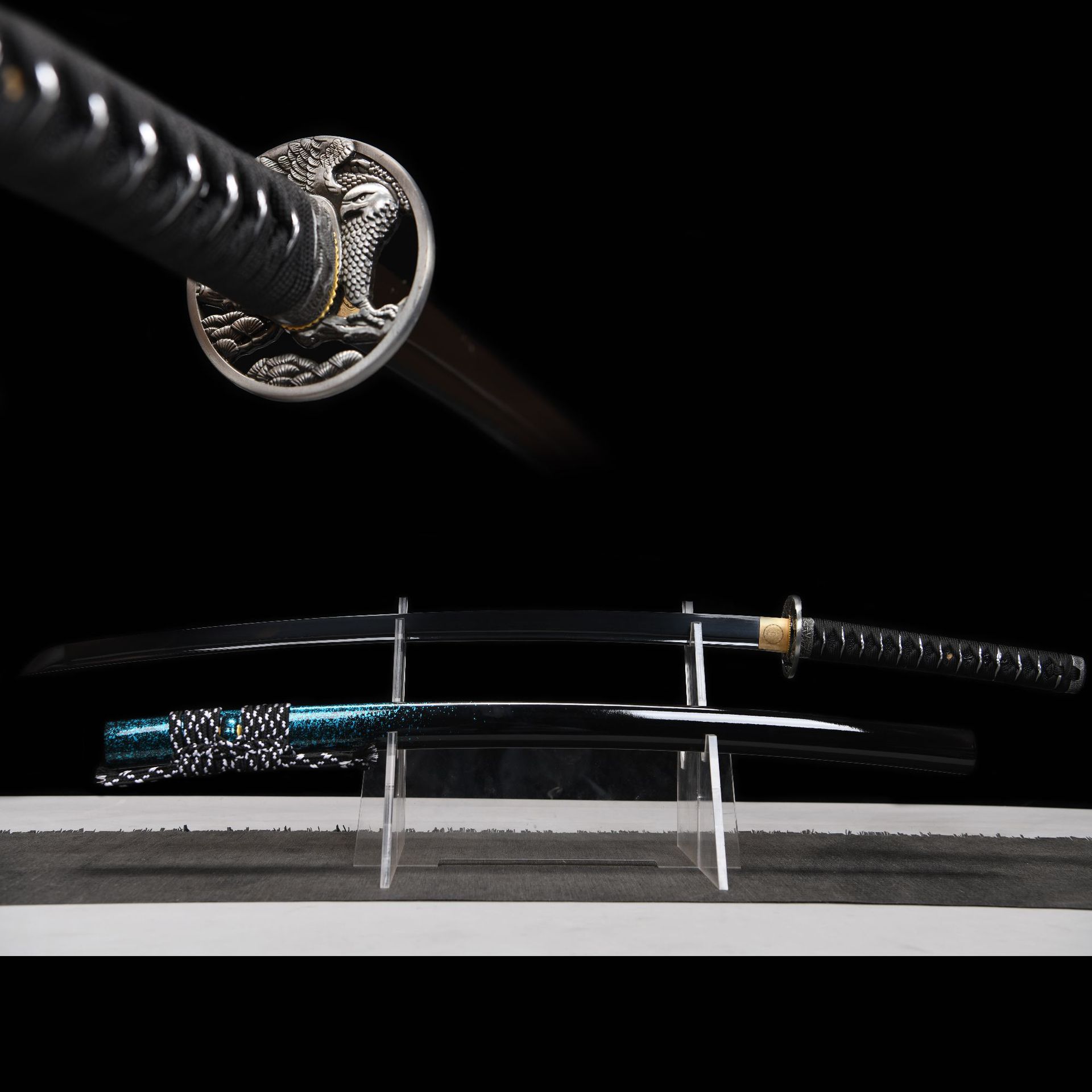 龙泉宝剑华影剑百炼花纹钢手工锻打高温淬火手工研磨收藏未开刃