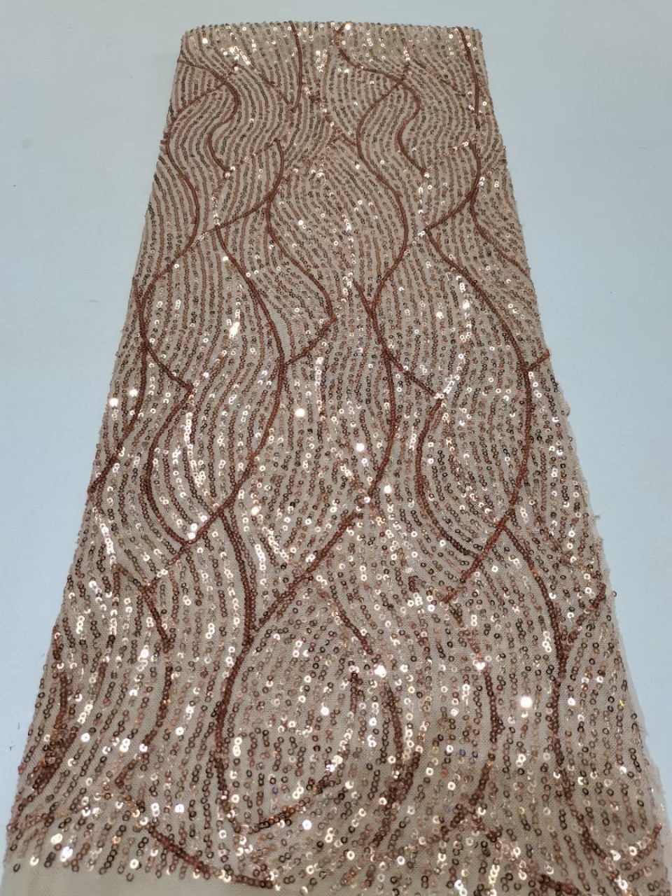 Nuevo en stock sequined tela onda patrón moda vestido ropa de los niños pettiskirt lentejuelas encaje JX2329