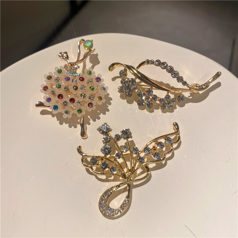 Elegante parel kraag broche voor dames mode accessoire_voghion.com