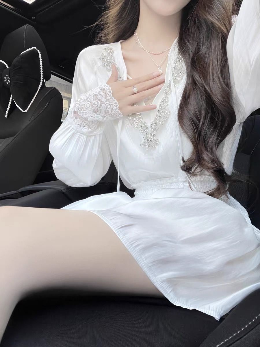 ChicShe - Camicetta da donna in chiffon a maniche lunghe con colletto in strass pesante, stile francese, autunno, vita alta, gonna corta, bianca_voghion.com