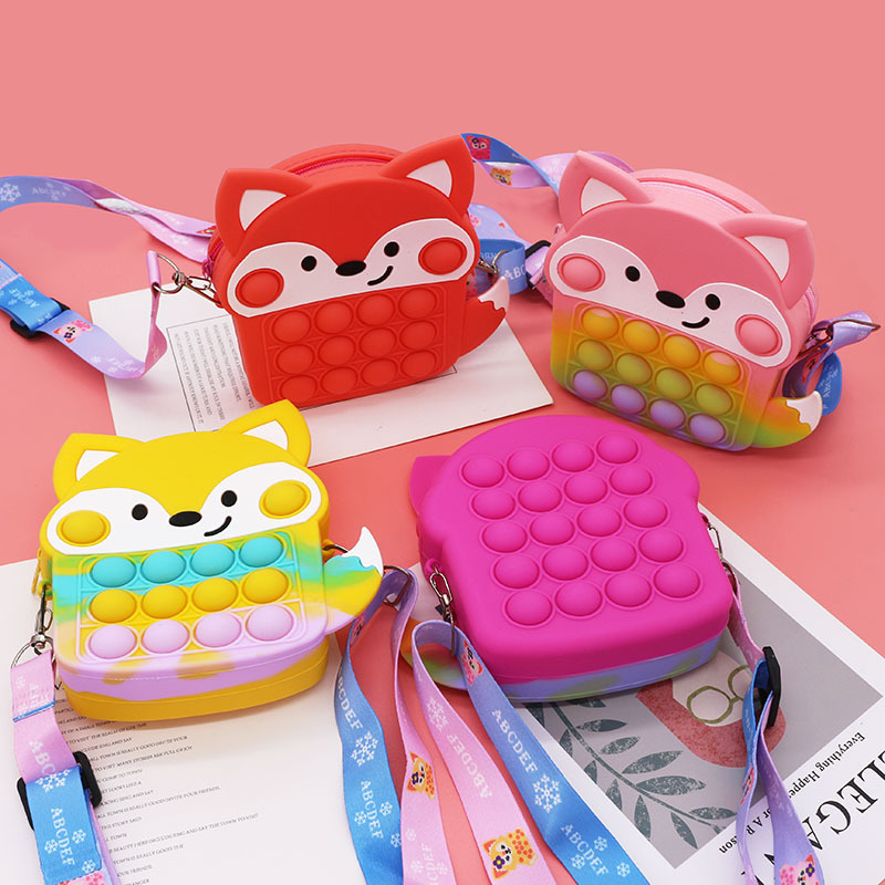 Bolso bandolera infantil de silicona con diseño de zorro, novedad 2025, disponible en stock, con monedero de burbujas de doble cara y cartera de silicona.
