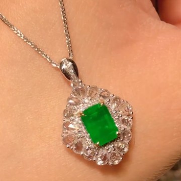 Emerald pendant, jewelry, versatile accessory, gift jewelry, love jewelry, Y1842