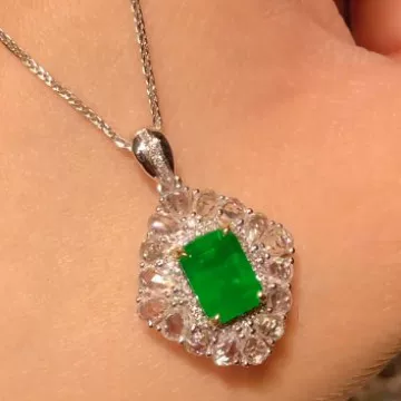 Emerald pendant, jewelry, versatile accessory, gift jewelry, love jewelry, Y1842