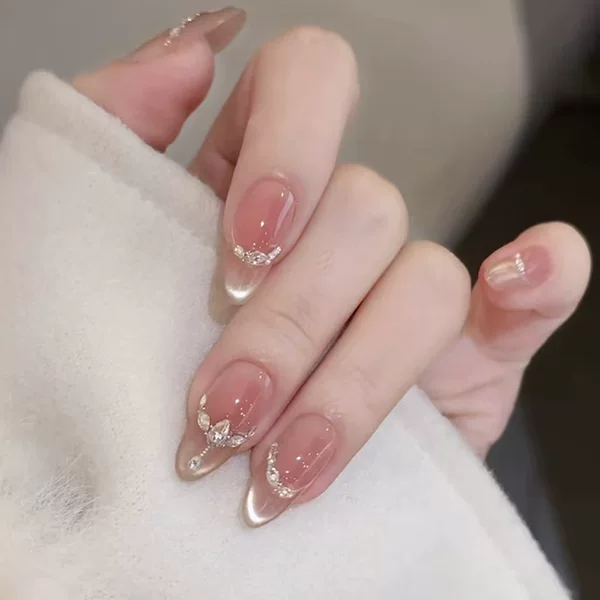Cat-Eye Line Design French-Style Stacked Rhinestones, Dazzling and Simple, Elegant and Fashionable European and American Style, Detachable Wearable Nails, 30 Pieces